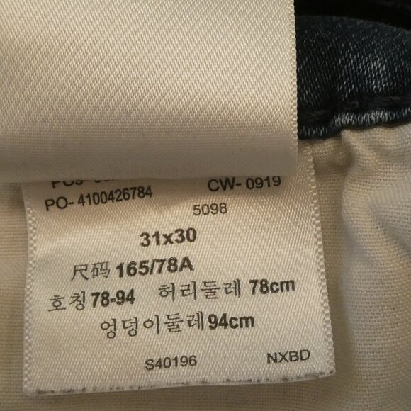 Levi's Denizen 268 Slim Taper Unisex Jeans 31x30 - Picture 5 of 10